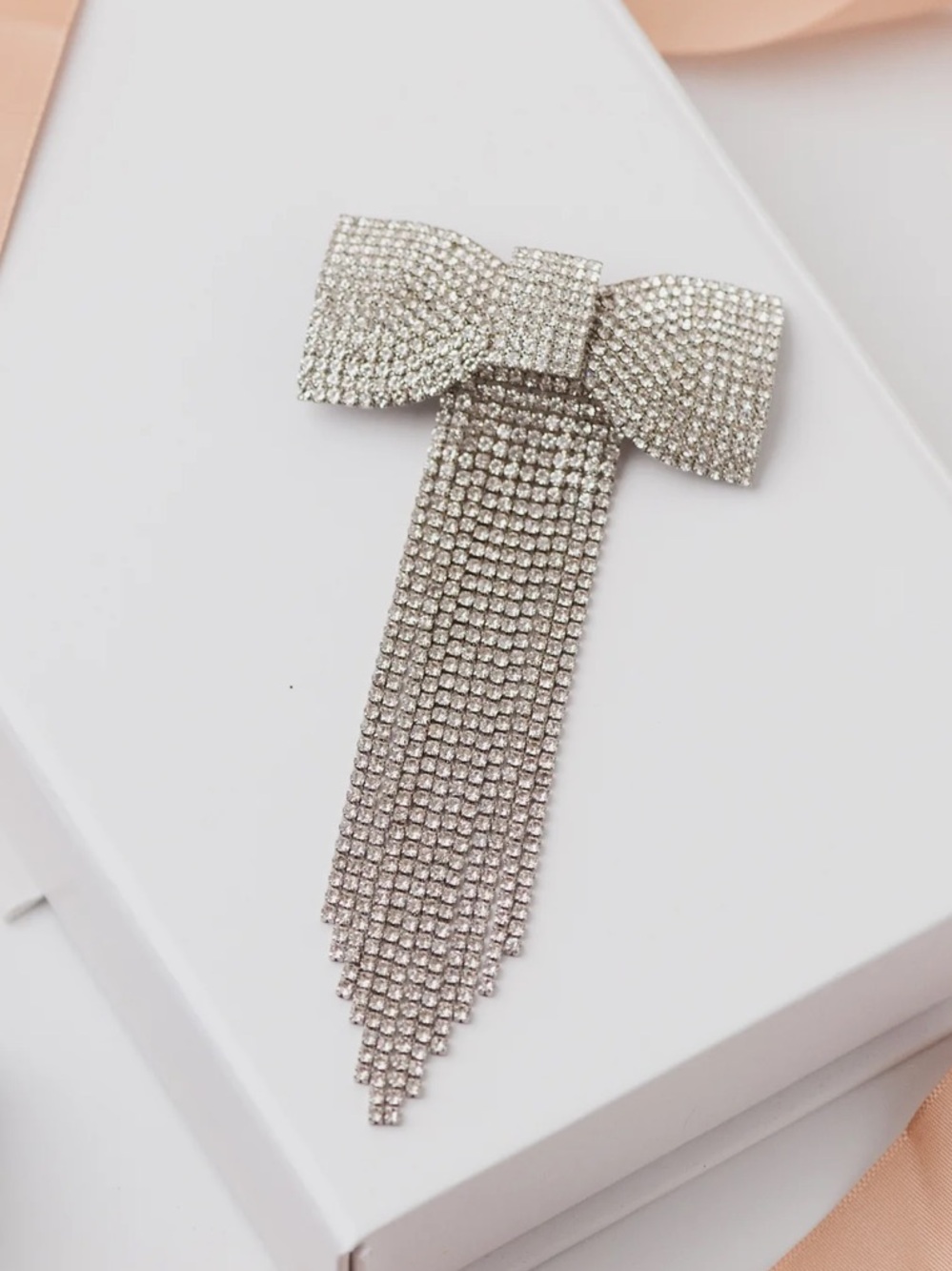 Wedding Party Sparkling Silver Rhinestone Bow